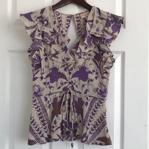 Ruffled sleeveless-blouse w/ buttons & back detail